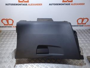 Gebruikte Dashboardkastje Citroen C4 Picasso (3D/3E) 1.6 16V VTi 120 Prijs op aanvraag aangeboden door Alexander Autodemontage
