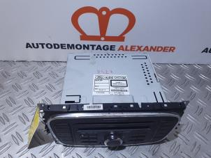 Gebruikte Radio CD Speler Ford Mondeo IV 2.0 16V Prijs € 100,00 Margeregeling aangeboden door Alexander Autodemontage