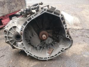 Gebruikte Versnellingsbak Mercedes V (638.2) V-220 2.2 CDI 16V Prijs € 40,00 Margeregeling aangeboden door Alexander Autodemontage