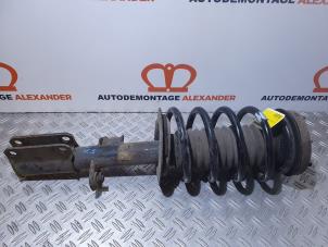 Gebruikte Schokbreker links-voor BMW X5 (E53) 3.0d 24V Prijs op aanvraag aangeboden door Alexander Autodemontage