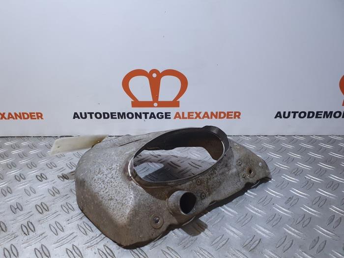 Gebruikte Hitteschild uitlaat Volkswagen Touran (1T1/T2) 1.6 FSI 16V Prijs € 20,00 Margeregeling aangeboden door Alexander Autodemontage