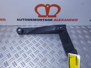 Gebruikte Bumpersteun links-achter Volkswagen Touareg (7LA/7L6) 5.0 TDI V10 Prijs op aanvraag aangeboden door Alexander Autodemontage