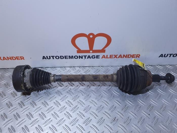 Gebruikte Steekas links-voor Audi A3 (8P1) 1.6 TDI 16V Prijs € 40,00 Margeregeling aangeboden door Alexander Autodemontage