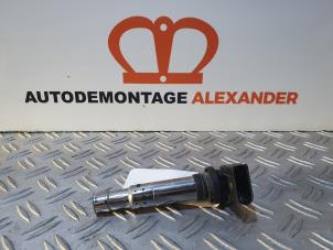 Gebruikte Pen Bobine Volkswagen Polo IV (9N1/2/3) 1.2 12V Prijs € 10,00 Margeregeling aangeboden door Alexander Autodemontage