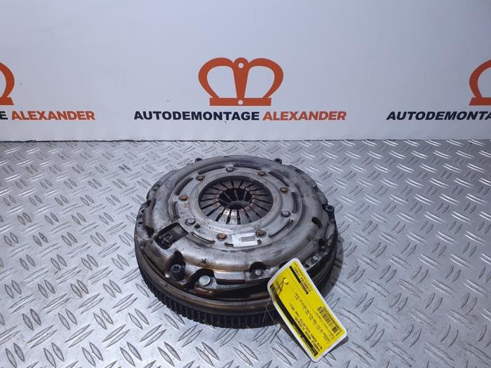 Gebruikte Vliegwiel dubbele massa Alfa Romeo Giulietta (940) 1.6 JTDm 16V Prijs € 230,00 Margeregeling aangeboden door Alexander Autodemontage