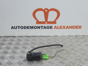 Gebruikte Ruitensproeierpomp voor Nissan Pixo (D31S) 1.0 12V Prijs op aanvraag aangeboden door Alexander Autodemontage