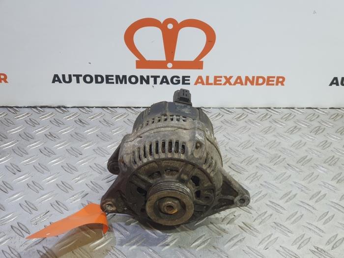 Gebruikte Dynamo Mitsubishi Carisma 1.6i 16V Prijs € 70,00 Margeregeling aangeboden door Alexander Autodemontage