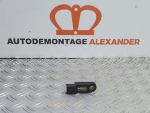 Gebruikte Sensor map (inlaatspruitstuk) Renault Clio III (BR/CR) 1.2 16V TCe 100 Prijs op aanvraag aangeboden door Alexander Autodemontage