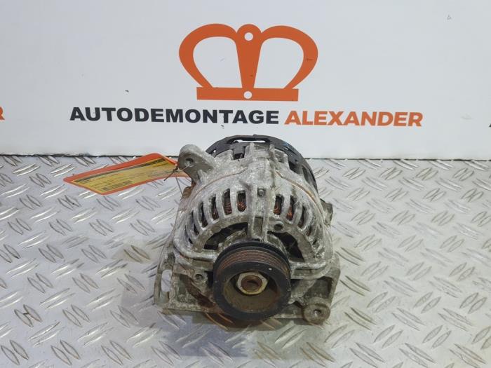 Gebruikte Dynamo Renault Twingo II (CN) 1.2 Prijs € 50,00 Margeregeling aangeboden door Alexander Autodemontage
