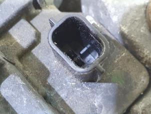 Alternator van een Renault Twingo II (CN) 1.2 2008