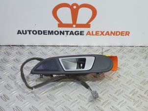 Gebruikte Deurgreep 2Deurs links Ford Fiesta 6 (JA8) 1.0 EcoBoost 12V 125 Prijs op aanvraag aangeboden door Alexander Autodemontage