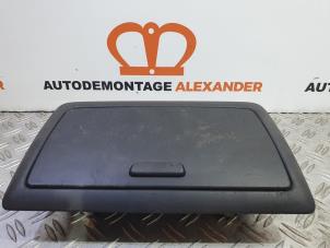 Gebruikte Opbergvak BMW 1 serie (E87/87N) 116i 2.0 16V Prijs € 50,00 Margeregeling aangeboden door Alexander Autodemontage
