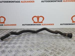 Gebruikte Koelwaterslang BMW 1 serie (E87/87N) 116i 1.6 16V Prijs € 24,99 Margeregeling aangeboden door Alexander Autodemontage
