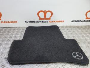 Gebruikte Matten Set Mercedes C (W204) 1.8 C-180K 16V Prijs op aanvraag aangeboden door Alexander Autodemontage