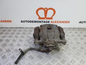 Gebruikte Remklauw (Tang) links-voor Ford Fiesta 6 (JA8) 1.25 16V Prijs op aanvraag aangeboden door Alexander Autodemontage