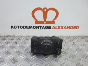 Gebruikte Licht Schakelaar Opel Astra H Twin Top (L67) 1.6 16V Prijs op aanvraag aangeboden door Alexander Autodemontage