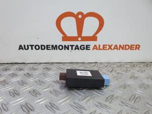 Gebruikte Alarm module Peugeot 307 CC (3B) 2.0 16V Prijs € 70,00 Margeregeling aangeboden door Alexander Autodemontage