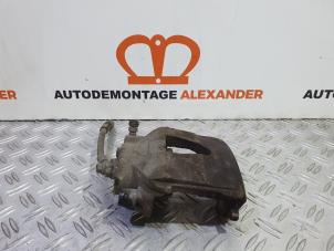 Gebruikte Remklauw (Tang) links-voor Volkswagen Polo V (6R) 1.2 12V BlueMotion Technology Prijs op aanvraag aangeboden door Alexander Autodemontage