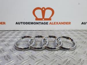 Gebruikte Embleem Audi A4 Avant (B6) 1.6 Prijs € 20,00 Margeregeling aangeboden door Alexander Autodemontage
