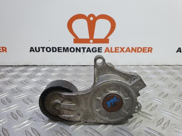 Gebruikte Spanrol Multiriem Peugeot 308 SW (L4/L9/LC/LJ/LR) 1.6 BlueHDi 100 Prijs op aanvraag aangeboden door Alexander Autodemontage