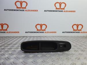 Gebruikte Ruit schakelaar elektrisch Fiat Punto Evo (199) 1.3 JTD Multijet 85 16V Euro 5 Prijs op aanvraag aangeboden door Alexander Autodemontage