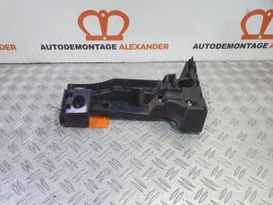 Gebruikte Bumpersteun links-achter BMW X5 (E70) 3.0sd 24V Prijs op aanvraag aangeboden door Alexander Autodemontage