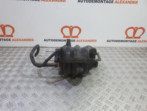 Gebruikte Inlaatspruitstuk Nissan Pixo (D31S) 1.0 12V Prijs op aanvraag aangeboden door Alexander Autodemontage