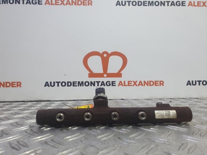 Gebruikte Verstuiver brug Renault Kangoo Express (FW) 1.5 dCi 105 FAP Prijs op aanvraag aangeboden door Alexander Autodemontage