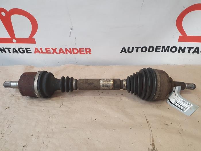 Gebruikte Steekas links-voor Renault Espace (JK) 3.5 V6 24V Grand Espace Kat. Prijs € 20,00 Margeregeling aangeboden door Alexander Autodemontage