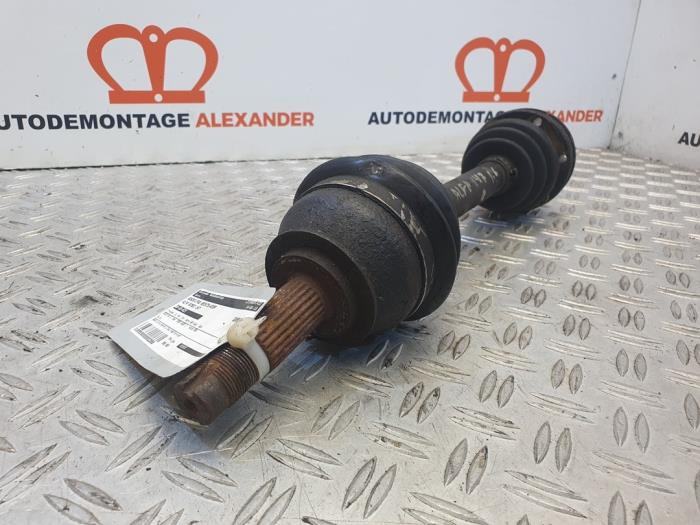 Gebruikte Aandrijfas rechts-voor Alfa Romeo 147 (937) 1.6 HP Twin Spark 16V Prijs € 20,00 Margeregeling aangeboden door Alexander Autodemontage