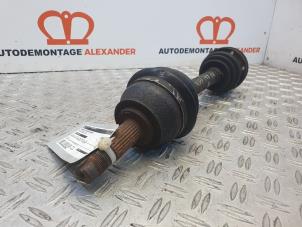 Gebruikte Aandrijfas rechts-voor Alfa Romeo 147 (937) 1.6 HP Twin Spark 16V Prijs € 50,00 Margeregeling aangeboden door Alexander Autodemontage