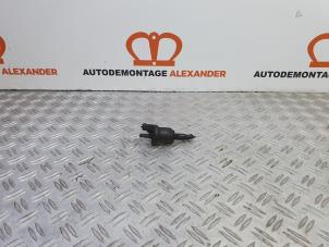 Gebruikte Vacuum ventiel Opel Agila (A) 1.2 16V Prijs op aanvraag aangeboden door Alexander Autodemontage