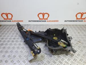 Gebruikte Ruitmechaniek 4Deurs rechts-voor Seat Leon (1P1) 2.0 FSI 16V Prijs op aanvraag aangeboden door Alexander Autodemontage