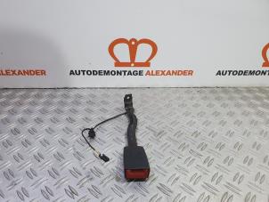 Gebruikte Veiligheidsgordel Insteek rechts-voor Seat Leon (1P1) 2.0 FSI 16V Prijs op aanvraag aangeboden door Alexander Autodemontage