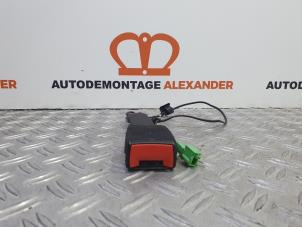 Gebruikte Veiligheidsgordel Insteek links-voor Seat Ibiza IV (6J5) 1.4 TDI 12V Prijs € 30,00 Margeregeling aangeboden door Alexander Autodemontage