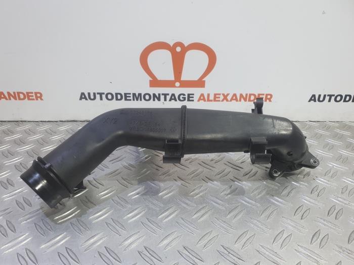 Gebruikte Intercooler Buis Opel Insignia Sports Tourer 2.0 CDTI 16V 130 ecoFLEX Prijs € 40,00 Margeregeling aangeboden door Alexander Autodemontage