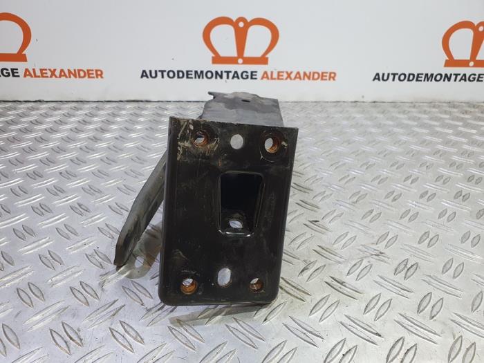Subframe van een Fiat 500 (312) 0.9 TwinAir 85 2013