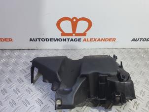 Gebruikte Afdekplaat motor Renault Kangoo/Grand Kangoo (KW) 1.5 dCi 90 FAP Prijs op aanvraag aangeboden door Alexander Autodemontage