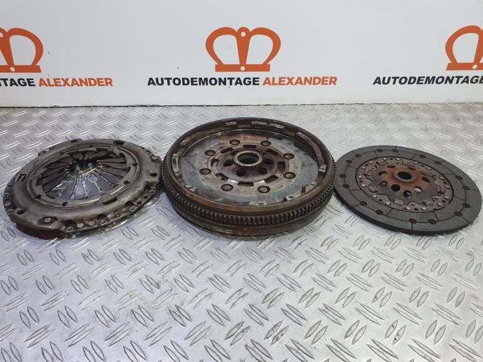 Gebruikte Vliegwiel dubbele massa Audi TT Roadster (8N9) 1.8 20V Turbo Quattro Prijs op aanvraag aangeboden door Alexander Autodemontage
