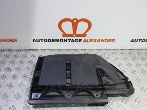 Gebruikte Motor Beschermplaat Peugeot Partner Combispace 1.6 HDI 75 Prijs op aanvraag aangeboden door Alexander Autodemontage