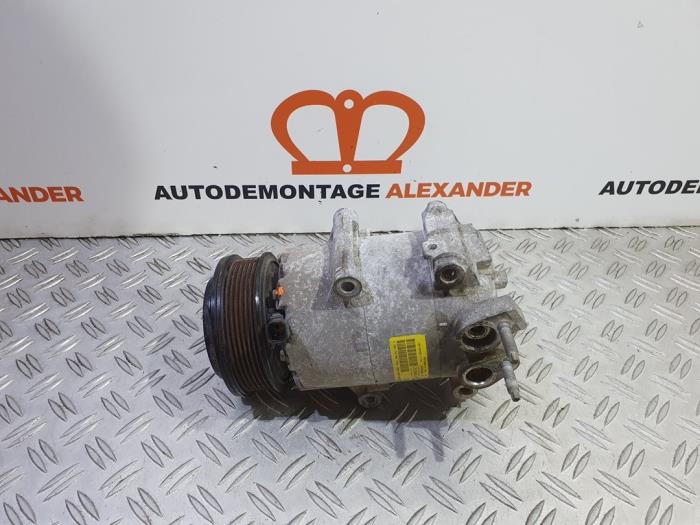 Gebruikte Pomp Airco Ford Fiesta 6 (JA8) 1.25 16V Prijs € 120,00 Margeregeling aangeboden door Alexander Autodemontage