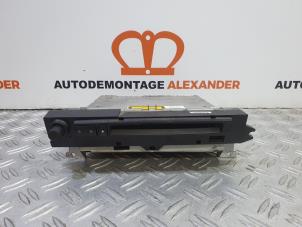 Gebruikte Module Navigatie BMW 5 serie (E60) 520d 16V Corporate Lease Prijs € 230,00 Margeregeling aangeboden door Alexander Autodemontage