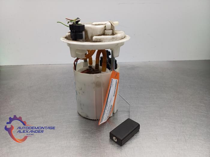 Gebruikte Tank element Pomp Peugeot 207/207+ (WA/WC/WM) 1.4 Prijs € 9,99 Margeregeling aangeboden door Alexander Autodemontage