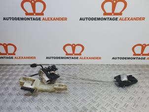 Gebruikte Deurslot Mechaniek 4Deurs rechts-achter Kia Picanto (TA) 1.0 12V Prijs op aanvraag aangeboden door Alexander Autodemontage