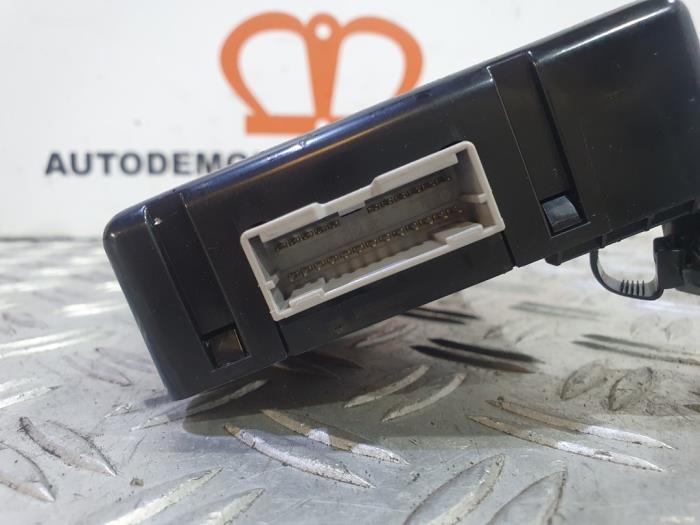 Computer Body Control van een Kia Picanto (TA) 1.0 12V 2011