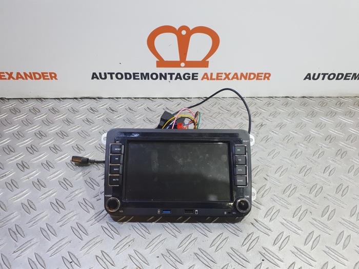 Gebruikte Multi Media Regelunit Volkswagen Polo V (6R) 1.2 TDI 12V BlueMotion Prijs op aanvraag aangeboden door Alexander Autodemontage