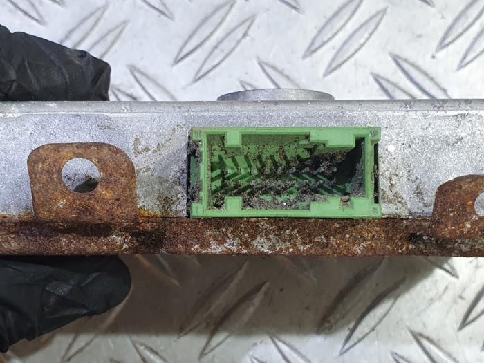 Comfort Module van een BMW 5 serie Touring (E61) 525d 24V 2006