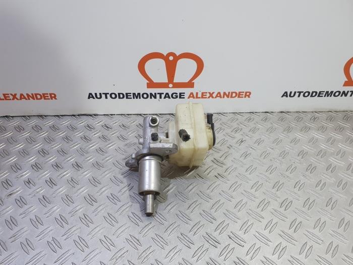 Gebruikte Hoofdremcilinder BMW 5 serie Touring (E61) 525d 24V Prijs op aanvraag aangeboden door Alexander Autodemontage