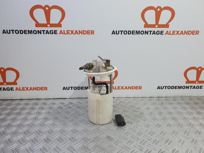 Gebruikte Tank element Pomp Mitsubishi Space Star (A0) 1.2 12V Prijs € 34,99 Margeregeling aangeboden door Alexander Autodemontage
