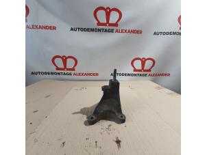 Gebruikte Motorsteun Ford Transit Connect 1.8 TDCi 90 Prijs op aanvraag aangeboden door Alexander Autodemontage